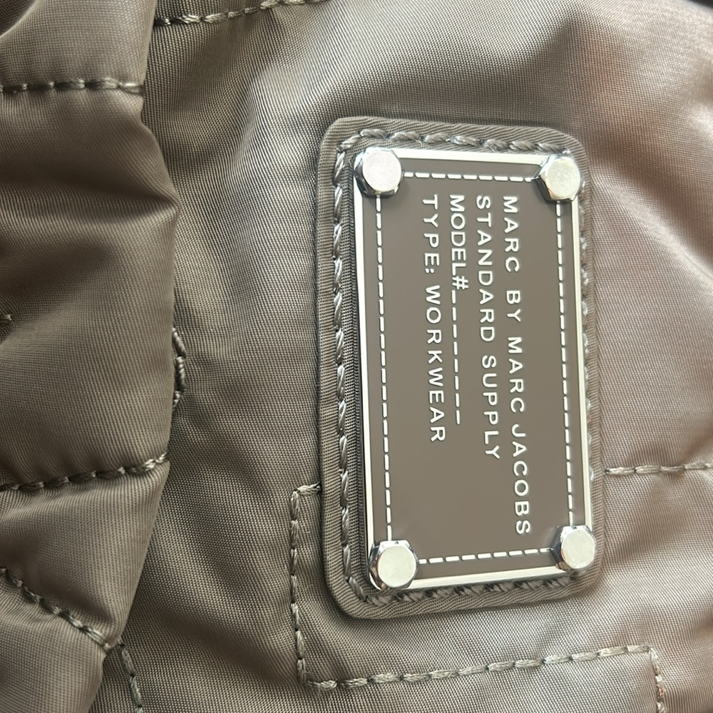 Marc Jacobs Gray Baby Bag - Picture 10 of 10